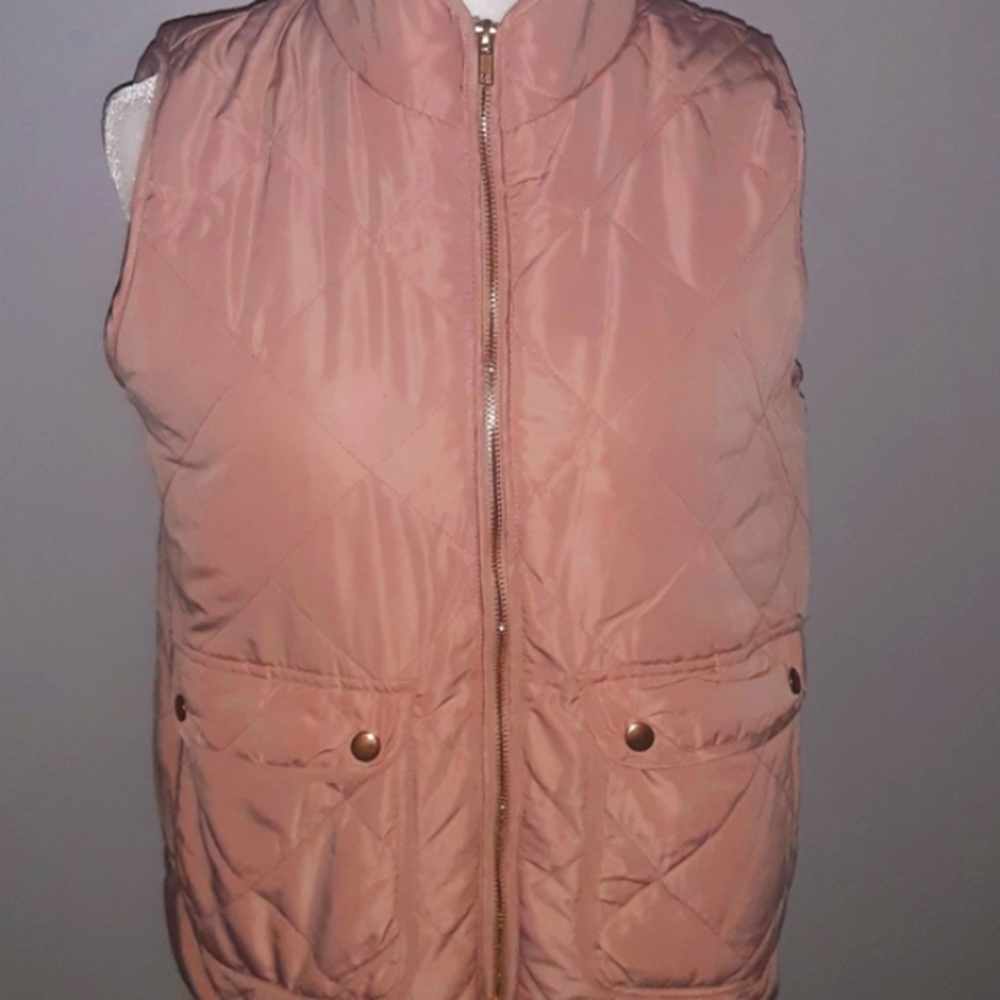 Hem & Thread Quilted Sherpa Lined Vest Blush